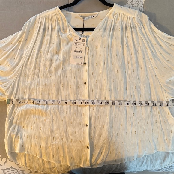 Zara Cream Button-Up Blouse - Picture 4 of 11